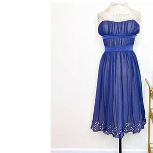 BCBG Paris Vintage Blue Strapless Chiffon cocktail Dress size 6 floral lace